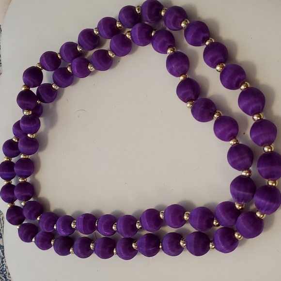 Vintage Silk Thread Bead Necklace - Picture 1 of 2